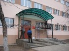 Административное здание. Козырек над входом.